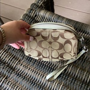 Cute makeup up bag or clutch!